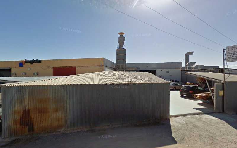 Fotografia tomada fuera de Ebanistería Requena - Carpintería en Sant Jordi de ses Salines, Baleares