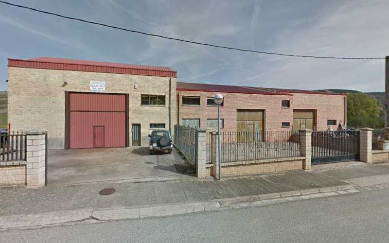 Fotografia tomada fuera de Pascual Pascual Colina Y Otro S Cv - Carpintería metálica y de aluminio en Pradoluengo, Burgos