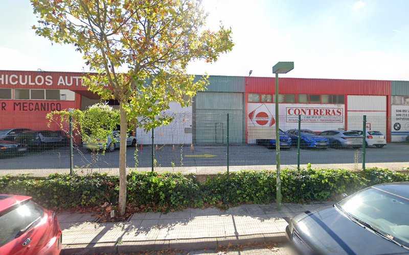 Fotografia tomada fuera de Barnizados y lacados Jesús Rodríguez - Carpintero en Burgos, Burgos