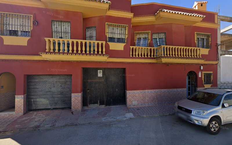 Fotografia tomada fuera de Carpintería de Aluminio Jesús Martín - Carpintería metálica y de aluminio en La Línea de la Concepción, Cádiz