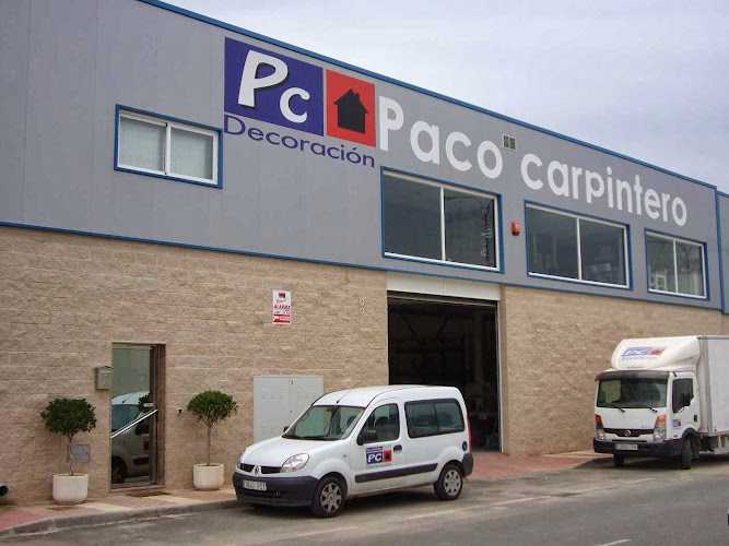 Fotografia tomada fuera de Paco Carpintero Decoracion - Tienda de muebles de cocina en La Curva - Adra, Almería