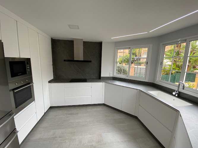 Fotografia tomada fuera de ADCarpinteros - Carpintero en Valencia, Valencia