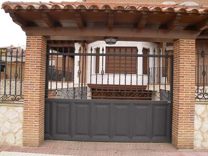 Fotografia tomada fuera de Talleres Del Cura S.L. - Carpintería metálica y de aluminio en Villalba de Duero, Burgos