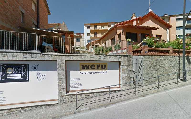 Fotografia tomada fuera de Dorpar S.L. - Tienda de armarios en Sant Joan de les Abadesses, Girona