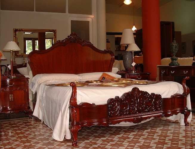 Fotografia tomada fuera de La Moderna - Muebles Mirabal - Carpintería en La Laguna, Santa Cruz de Tenerife