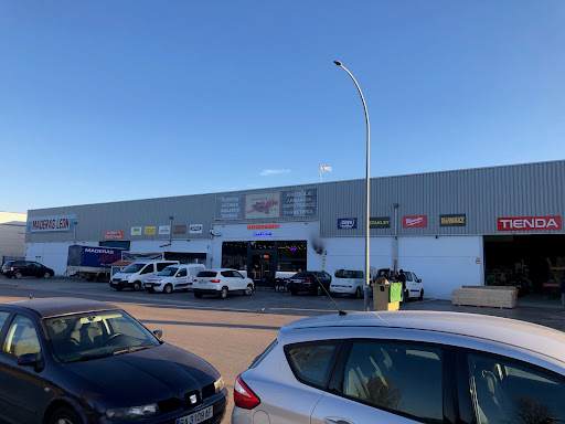 Maderas León, S. L. - Empresa maderera en Mérida, Badajoz