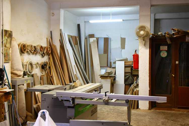 Fotografia tomada fuera de Carmarplu SL - Carpintero en Valencia, Valencia