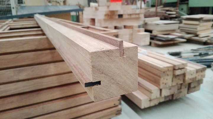 Fotografia tomada fuera de CARPINTERÍA MADENOVA S.L - Carpintero en Arrigorriaga, Vizcaya