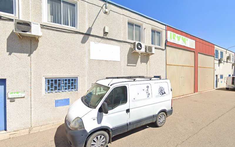 Fotografia tomada fuera de Quercus Wood SLU - Carpintero en La Puebla de Alfindén, Zaragoza