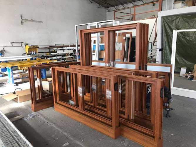 Fotografia tomada fuera de Alusal Carpintería Metálica - Carpintería metálica y de aluminio en Villares de la Reina, Salamanca