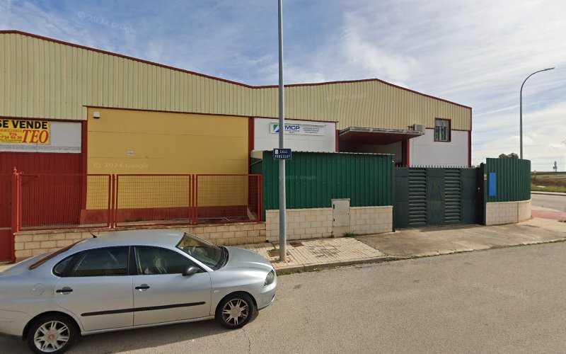 Fotografia tomada fuera de MCP Carpintería - Woodworker en Valdepeñas, Ciudad Real