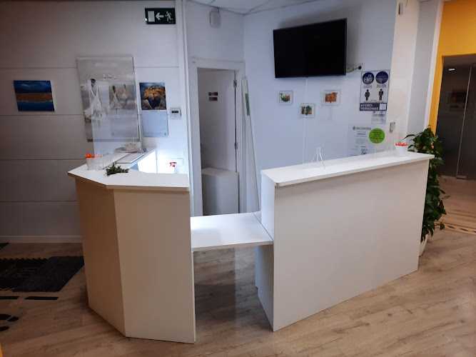 Fotografia tomada fuera de Carpintería Ebanistería AF - Botiga d'armaris en Badalona, Barcelona