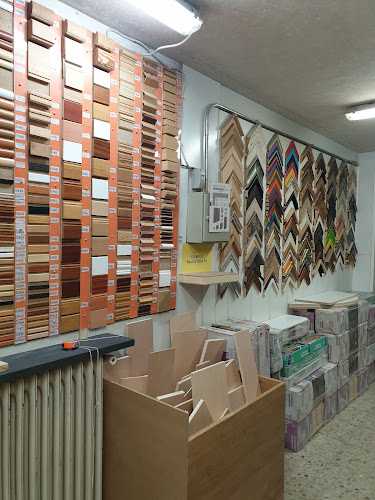 Fotografia tomada fuera de Brico-todo - Tienda de bricolaje en Madrid, Madrid