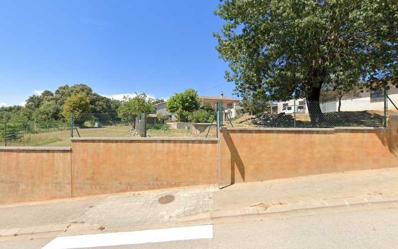 Fotografia tomada fuera de MAS ROSSINYOL - Carpintería en Campllong, Girona