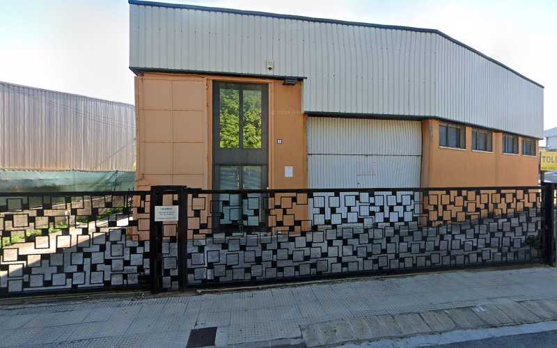 Fotografia tomada fuera de PEDRO LLORCA CANOVES ( MIRAMAR METAL SL) - Carpintería metálica y de aluminio en Miramar, Valencia