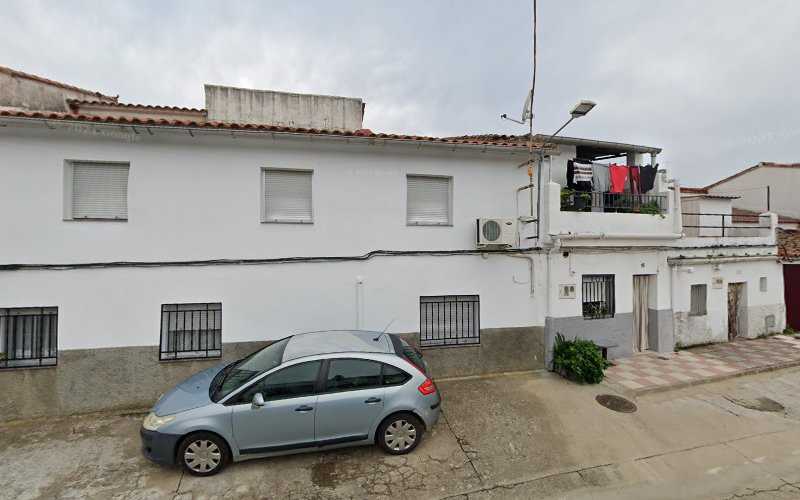 Fotografia tomada fuera de Rodríguez Jiménez Raúl - Ebanista en Serradilla, Cáceres