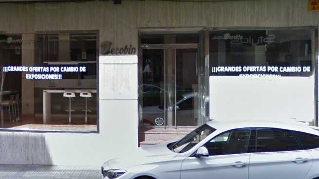 Fotografia tomada fuera de Diseños Decobin - Tienda de muebles de cocina en Cáceres, Cáceres