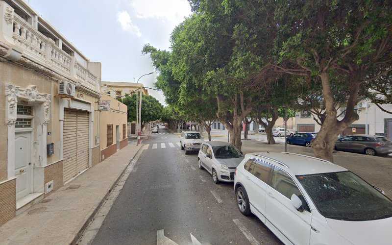 Fotografia tomada fuera de Francisco de Asís Lomeña Rosales - Carpintería metálica y de aluminio en Melilla, Melilla