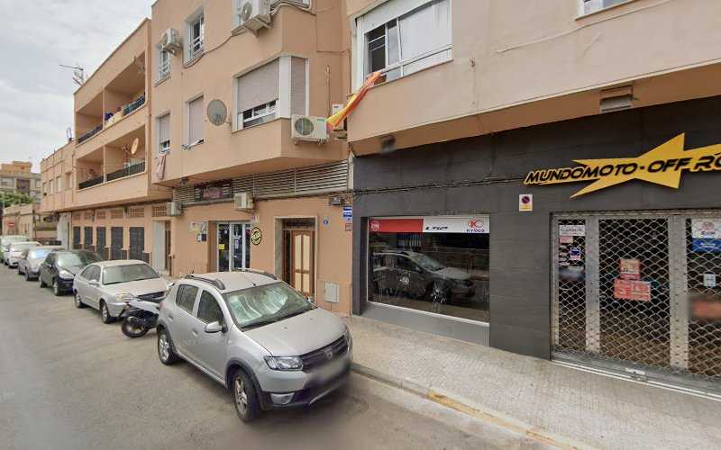 Fotografia tomada fuera de Alucas - Carpintería metálica y de aluminio en Melilla, Melilla