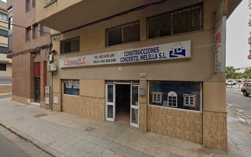 Fotografia tomada fuera de Aluminios Faysal - Carpintería metálica y de aluminio en Melilla, Melilla