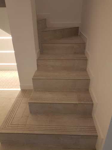 Fotografia tomada fuera de HomeTrader Inversiones S L - Reformas en Majadahonda, Madrid