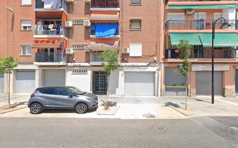 Fotografia tomada fuera de Carpinteria Soriano - Fuster en Quart de Poblet, Valencia