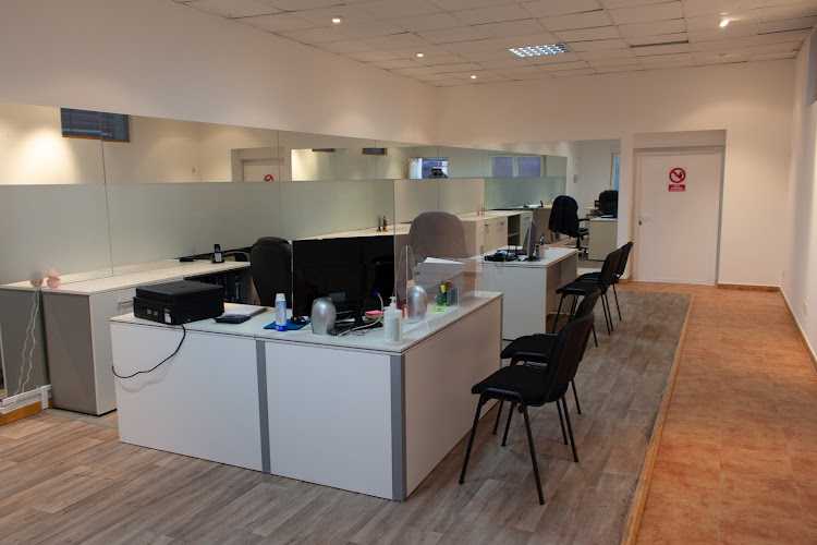 Fotografia tomada fuera de Carpintería Metálica Ruesma. S.L. - Carpintería metálica y de aluminio en Fuentesaúco, Zamora