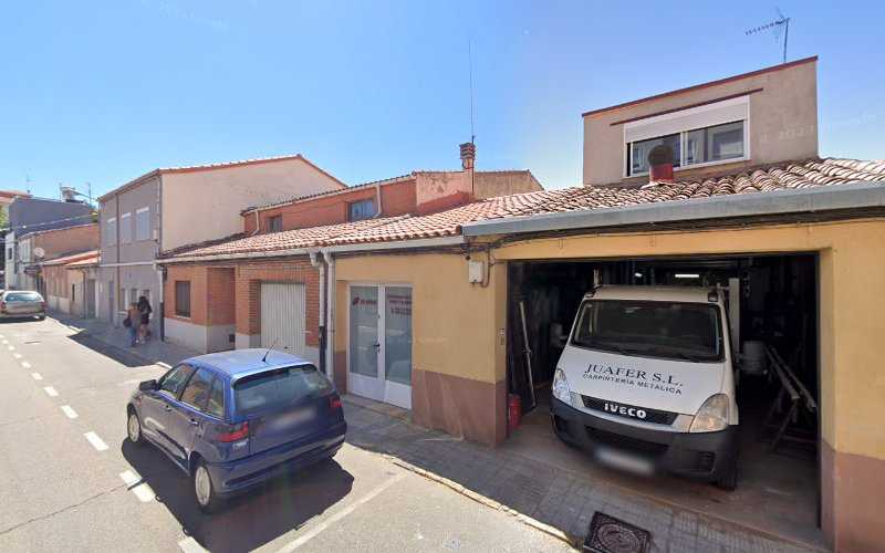 Fotografia tomada fuera de Juafer - Carpintería metálica y de aluminio en Zamora, Zamora