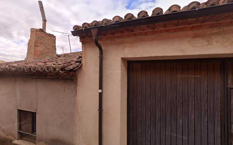 Fotografia tomada fuera de Canalones Pereira - Carpintería metálica y de aluminio en Toro, Zamora