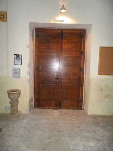 Fotografia tomada fuera de Carpintería Gregorio Encabo - Carpintero en S. Leonardo de Yagüe, Soria