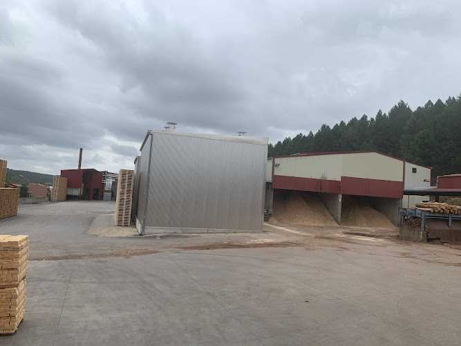 Fotografia tomada fuera de Maderas De Miguel Carretero S A - Fábrica en S. Leonardo de Yagüe, Soria