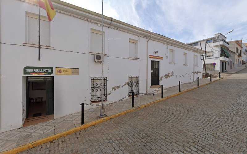 Fotografia tomada fuera de CARPIMAG, tu carpintería de confianza - Carpintero en Puebla de Alcocer, Badajoz