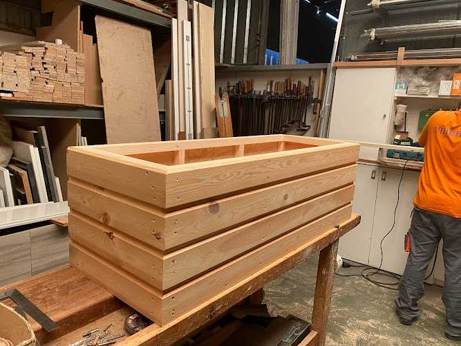 Fotografia tomada fuera de VIHERMA S.L (VÍCTOR HERNANDEZ MADERAS S.L.) - Tienda de bricolaje en Valdetorres de Jarama, Madrid