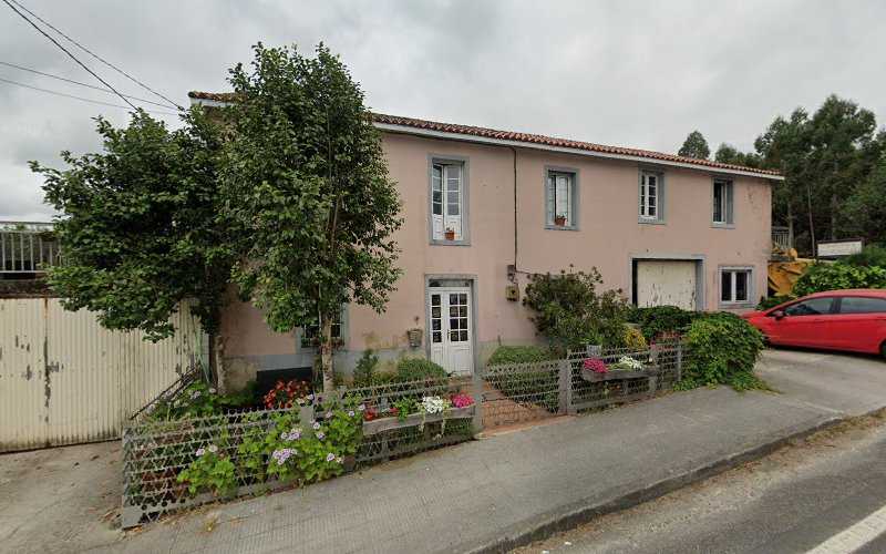 Fotografia tomada fuera de Maderas Blanco - Aserradero en Val do Dubra, A Coruña