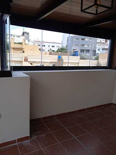 Fotografia tomada fuera de Aluminios Márquez - Carpintería metálica y de aluminio en Torrox Costa, Málaga