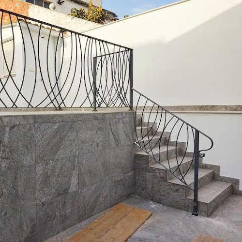 Fotografia tomada fuera de ARTEMETAL - Carpintería metálica y de aluminio en Torreperogil, Jaén