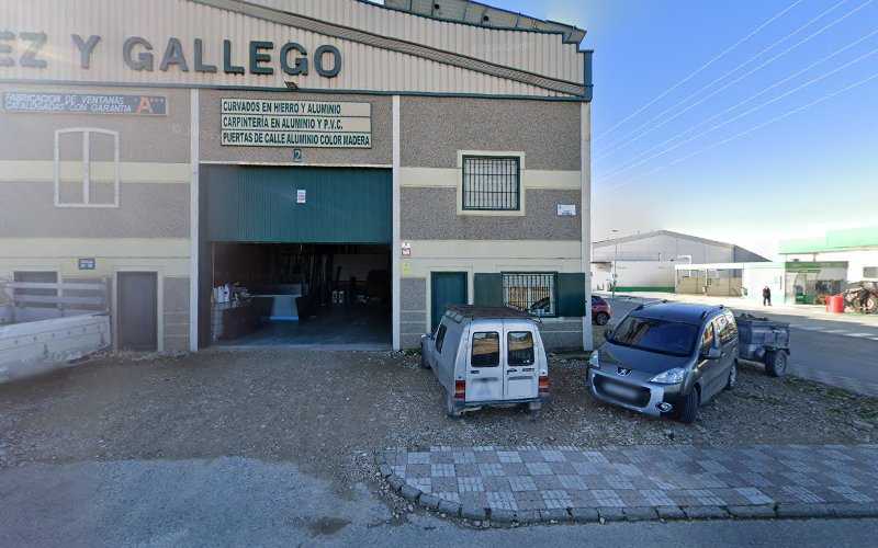 Fotografia tomada fuera de Lendinez Y Gallego Sociedad Anonima Laboral - Carpintería metálica y de aluminio en Torreperogil, Jaén, Jaén