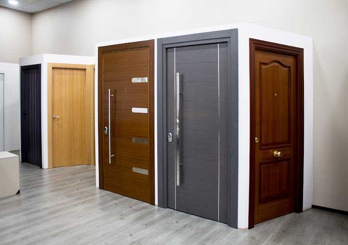 Fotografia tomada fuera de Brico-Maderas Alcaide S L - Establecimiento de venta de madera en Torremolinos, Málaga