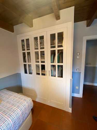 Fotografia tomada fuera de Carpinteria Israel de la Torre - Carpintería en Villalbilla, Madrid