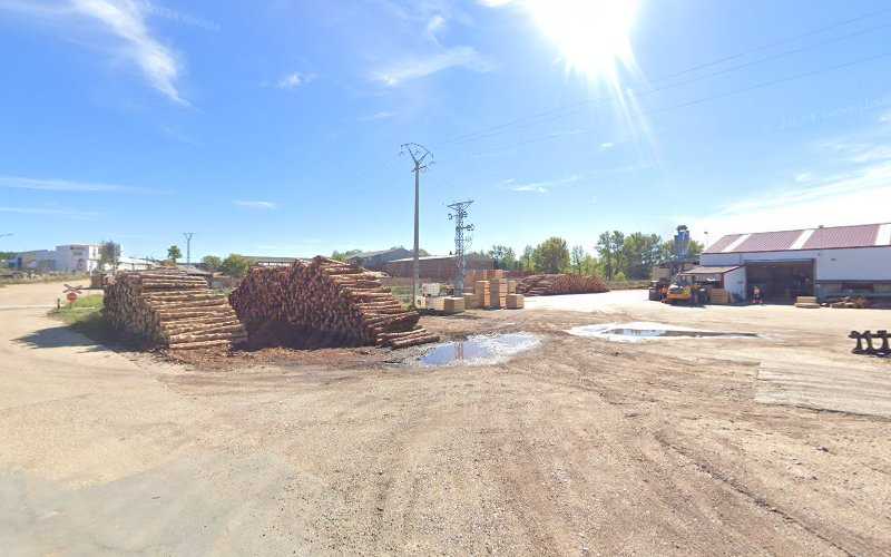 Fotografia tomada fuera de Masova - Empresa maderera en Tardelcuende, Soria