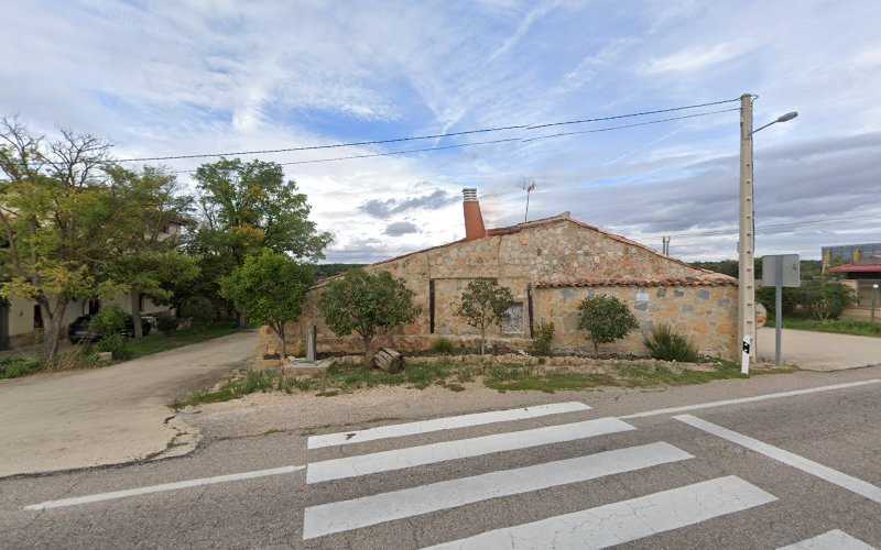 Fotografia tomada fuera de Maderas Pedro Izquierdo - Aserradero en Hortezuela, Soria