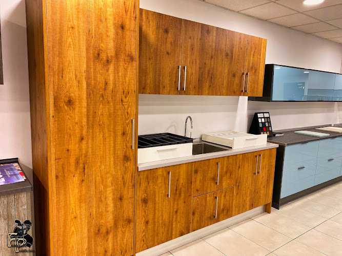 Fotografia tomada fuera de Villarrasa Palma - Establecimiento de venta de madera en Palma, Baleares