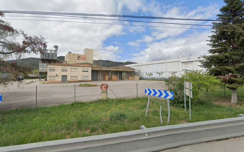 Fotografia tomada fuera de DKARPENTER ESTRUCTURES S.L. - Constructor de cases de fusta en Sant Gregori, Girona