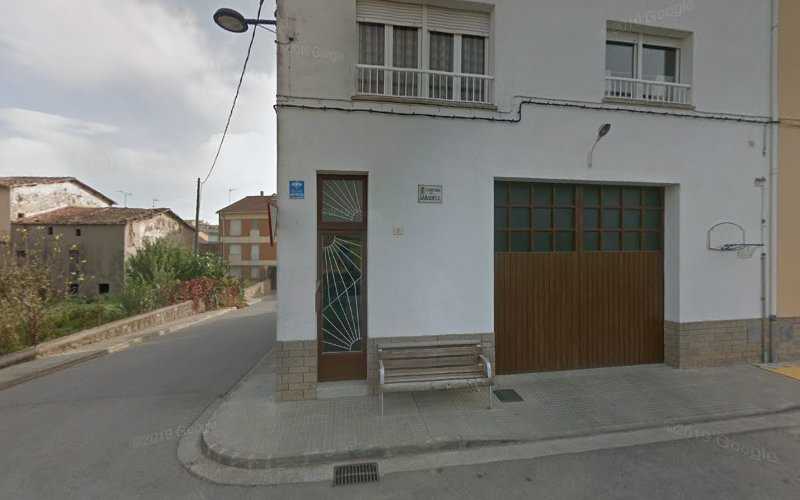 Fotografia tomada fuera de Maderas Serrat - Serradora en Prats de Lluçanès, Barcelona