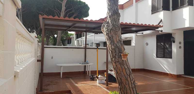 Fotografia tomada fuera de La Unión - Carpenter en San Fernando, Cádiz
