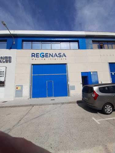 Fotografia tomada fuera de Regenasa Sur - Carpenter en San Fernando, Cádiz