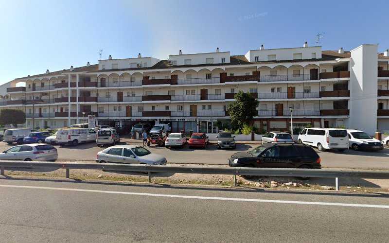 Fotografia tomada fuera de José Muñoz Romero - Carpintería metálica y de aluminio en Roda de Berà, Tarragona
