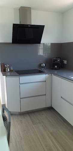 Fotografia tomada fuera de Llar de la Cuina - Tienda de muebles de cocina en Roda de Berà, Tarragona