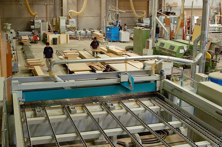 Fotografia tomada fuera de JJ Fusters - Fabricant de mobles en Bellvei, Tarragona