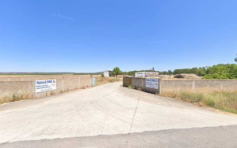 Fotografia tomada fuera de Maderas El Pinar - Carpintería en Sebúlcor, Segovia
